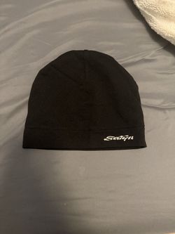 Satyn skull caps