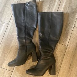 Knee High Wide Black Boots 