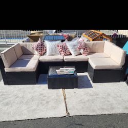 Beige Patio Set