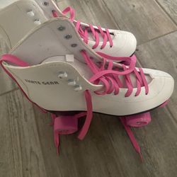 Women’s Roller Skates 