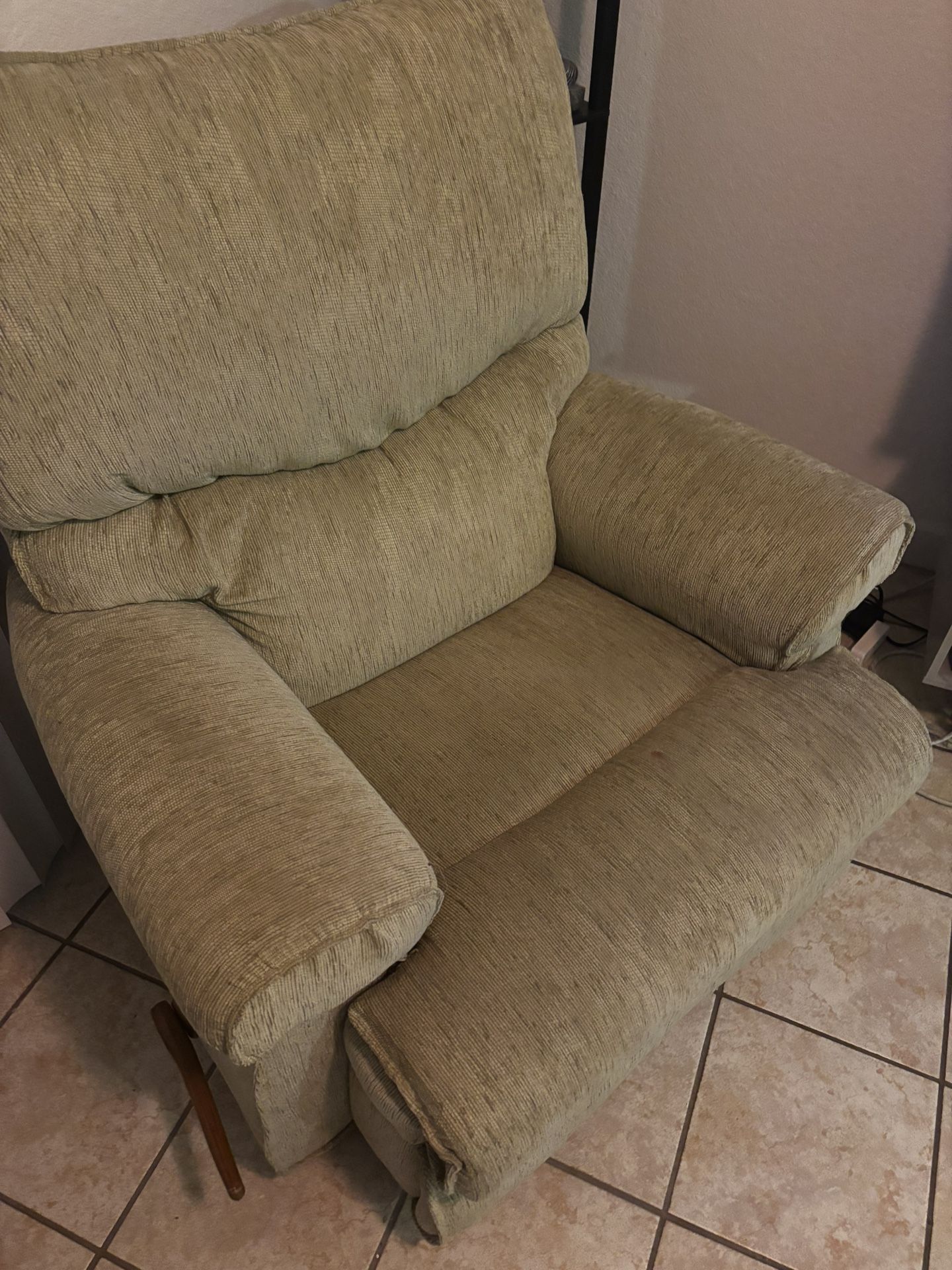 Recliner For Free (used)