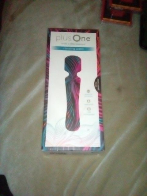 Plus One Vibrating Wand
