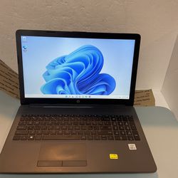 HP 250 G7 i5-1035G1 10th Gen i5 12 GB DDR4 512 GB Ssd Win 11 Pro w/ AC Adapter.  Physical Condition There are a scratches on this unit. Overall condit