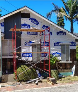 2 sets of scaffolding worth $1000