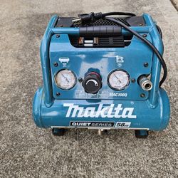 MAKITA AIR COMPRESSOR.   COMPRESSOR 