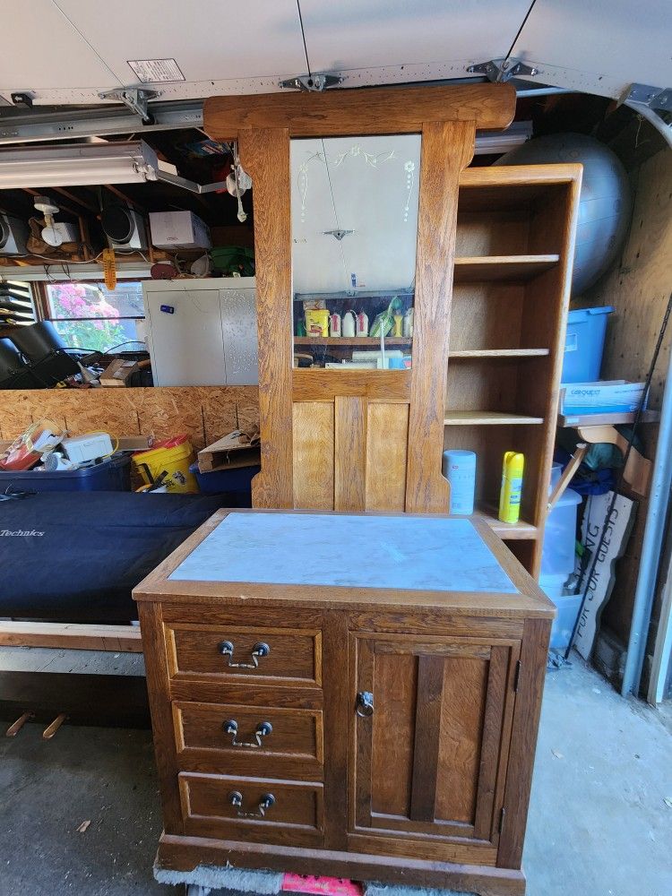 1800's Dresser with mirror and marble top. Oak