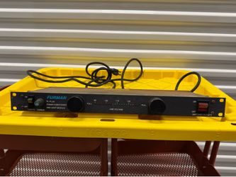 Vintage Furman PL-PLUS Power Conditioner and Light Module - Made in USA
