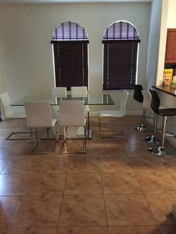 Dinning table , White rectangular Dinning table
