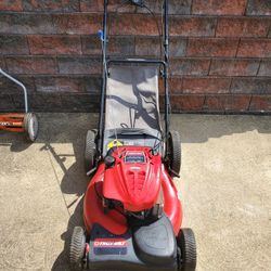 TROY BILT 21 IN 6.75 H.P. SELF PROPELLED GAS MOWER STARTS 1ST PULL RUNS GREAT MULCH OR SIDE DISCHARGE 
