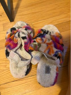 UGG Fluff Yeah Slides – Multicolor Tie Dye Fur Sandals