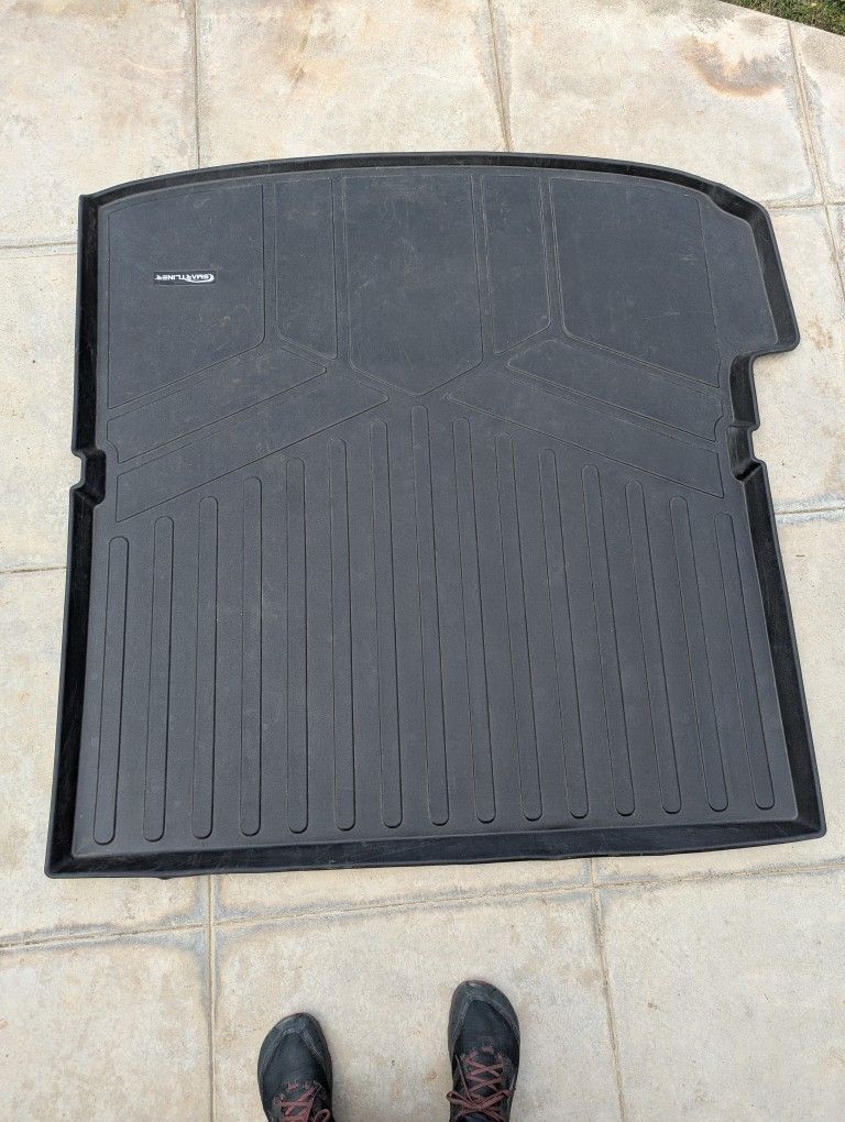 Chevy Traverse, Rear Cargo Liner