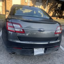 2014 Ford Taurus