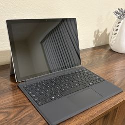 Microsoft Surface Pro 7+