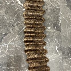 24” Deep Wave Ombre Human Hair Bundle We don’t recommend bleaching already bleached/colored wigs it may damage the hair due it already being bleached,
