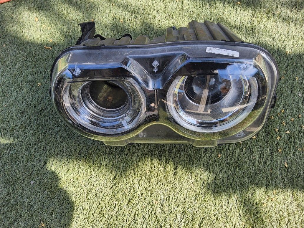 Challenger Headlight 
