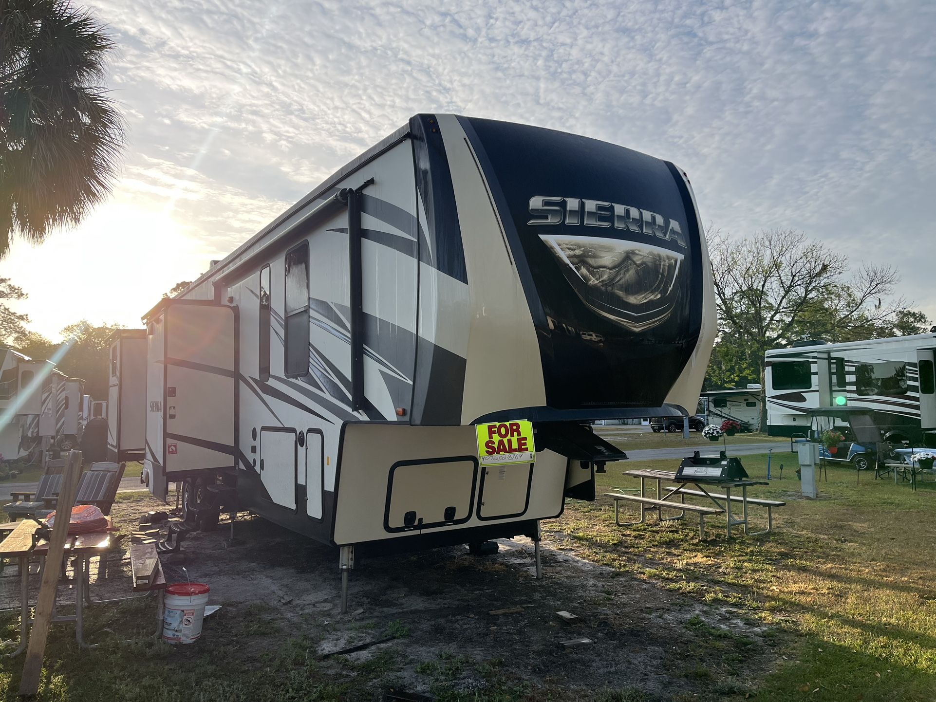 2018 Forest River Sierra