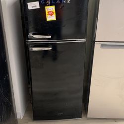 GALANZ GLR10TBKEFR TOP FREEZER REFRIGERATOR V2T2A