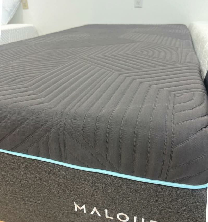 Mattresses / box springs / all sizes / all new / $50 down & take home