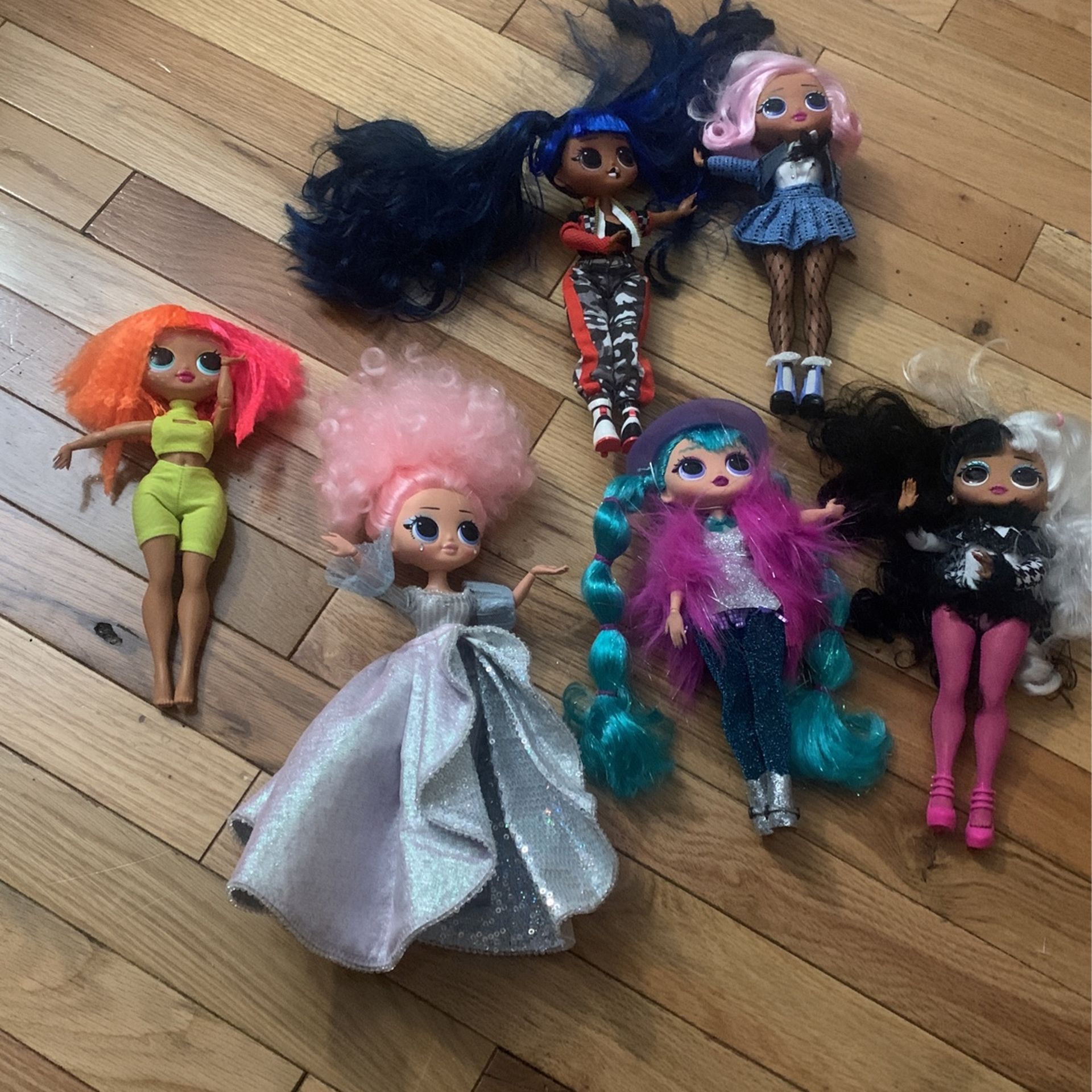 Six LOL Dolls