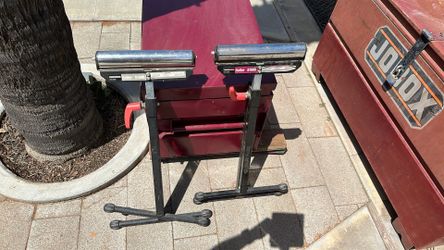 Haul Master Roller stand used works 35 dls for both