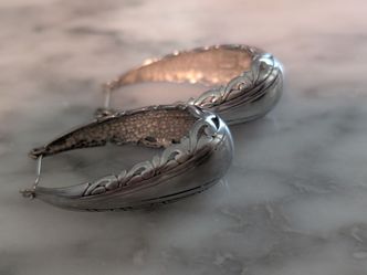 Vintage Sterling Silver Filigree Hinged Oval Hoop Earrings