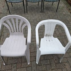 Plastic.Outdoor Chairs (Free)