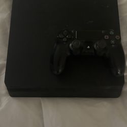 PS4 + Controller