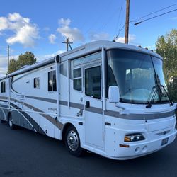 2002 Damon Ultrasport 3876 Diesel Motorhome Rv