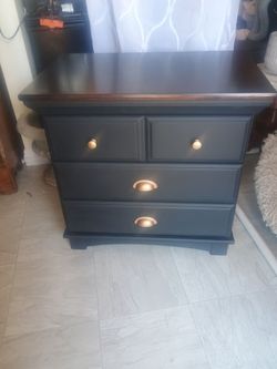 Refinished Solid Wood Nightstand Set – 2 Matching Nightstands – $120
