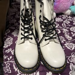 Dr Marten White Boots