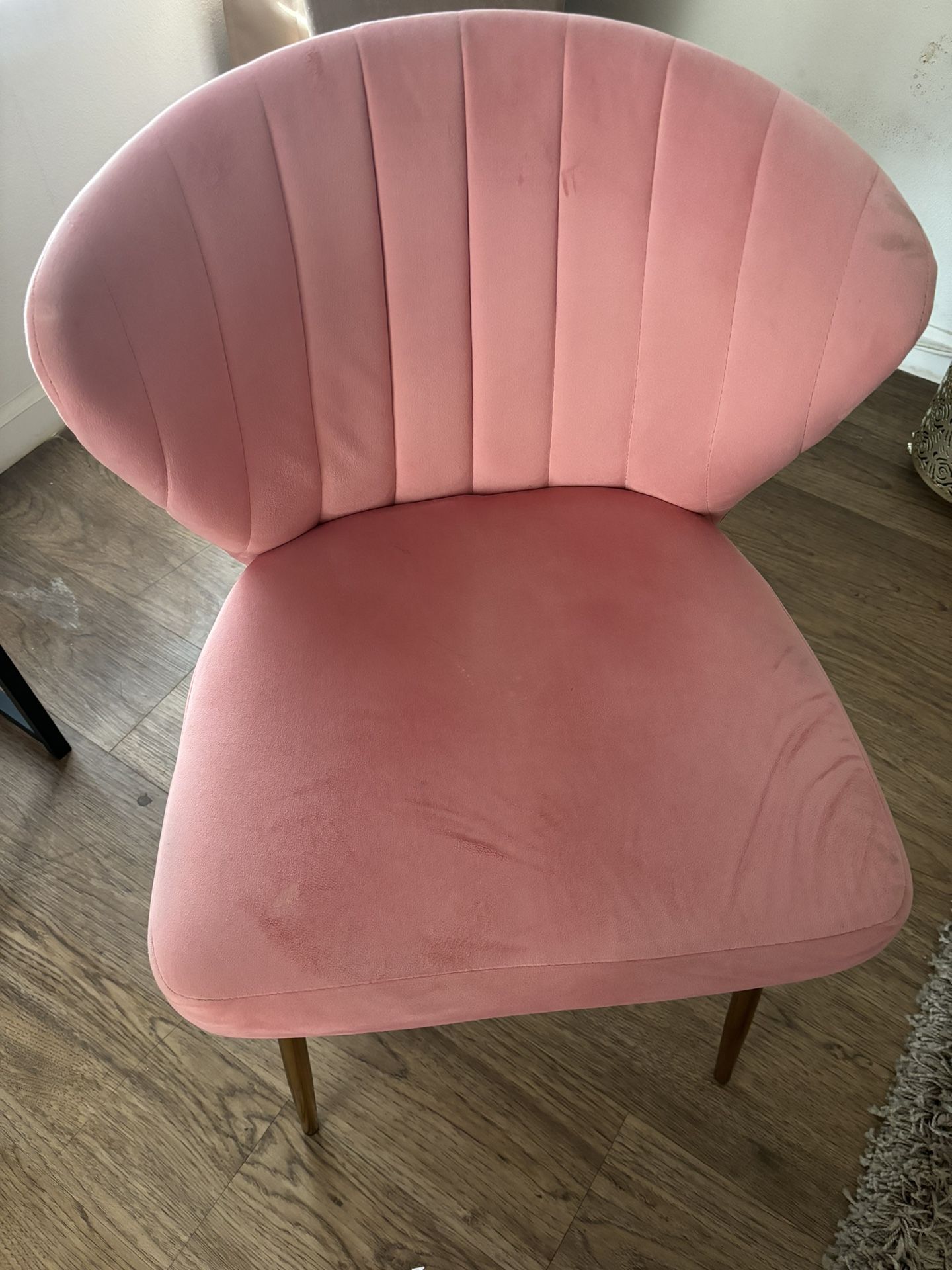 Pink Velvet Chair for Sale in Los Angeles, CA OfferUp