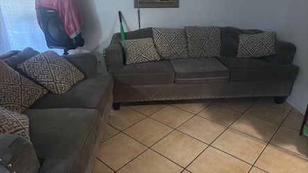 Gray Fabric Sofa Set with Accent Pillows