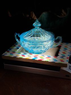 Depression Era Light Blue Paneled Glass Sugar Bowl w/ Lid, Double Handle 4"⁠