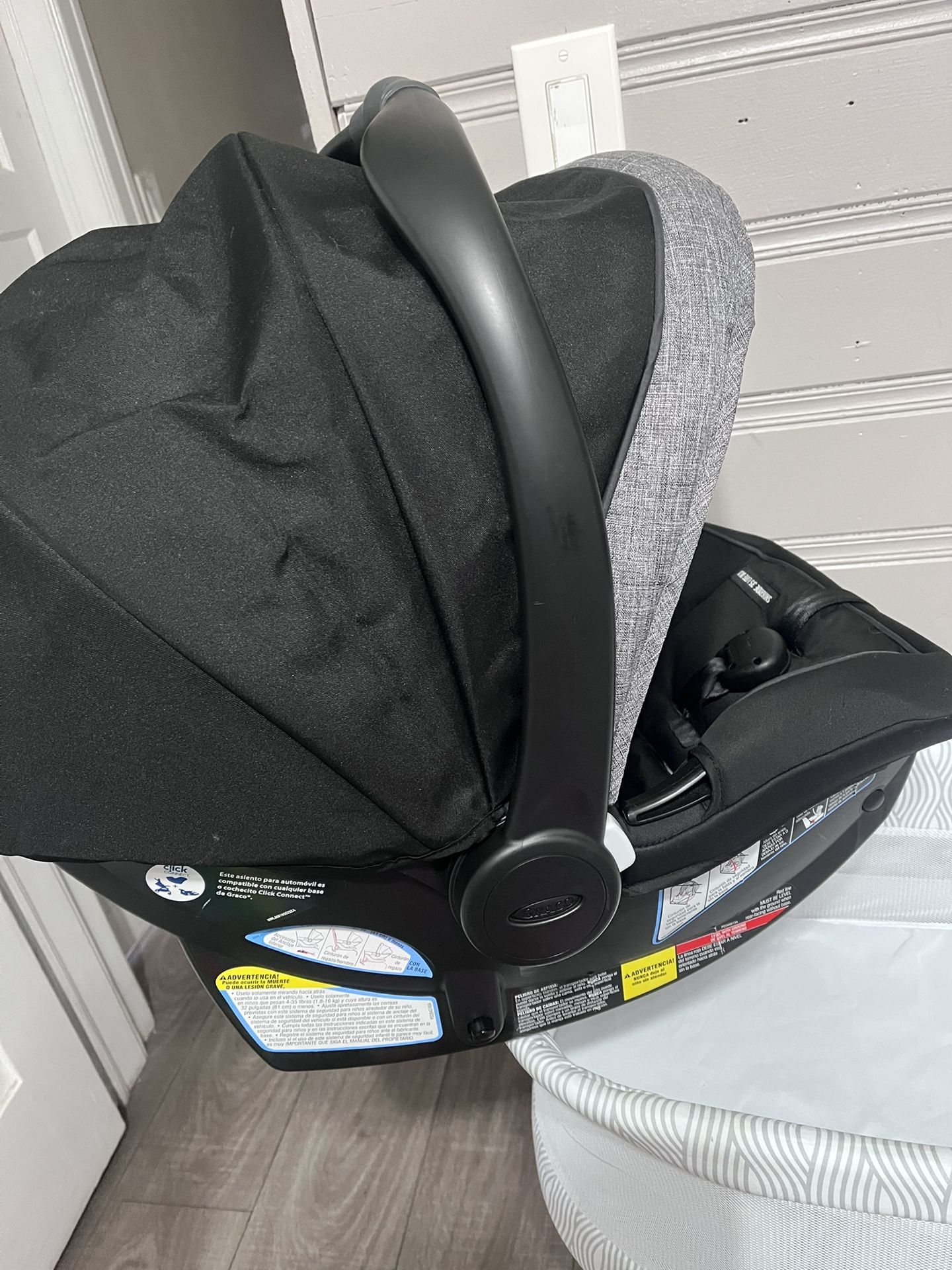 Graco SnugRide 35 Infant Car Seat 