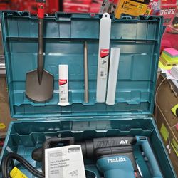 17lb AVT MAKITA JACK HAMMER 15A, SHOVEL AND BREAKER INCLUDED WITH HARDCASE, FINANCING AVAILABLE 