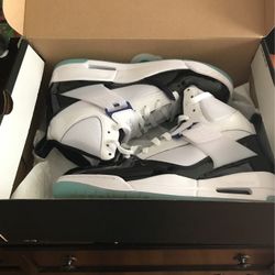 Jordan Flight 45 High. Colorway: White/white-black-concord 9 in a half, so 9/5