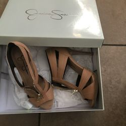 women’s shoes