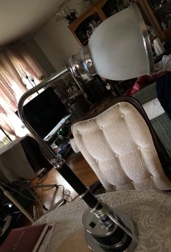Table lamp