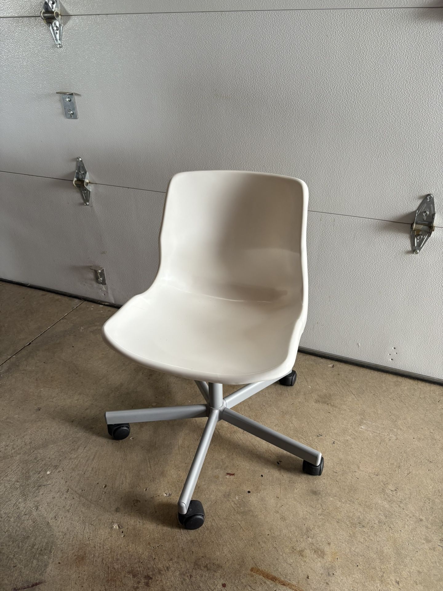 White Desk Chair