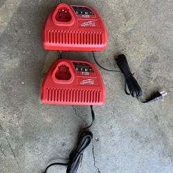 M12 Battery Charger