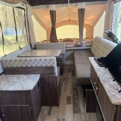 Pop-Up Trailer