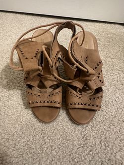 Brown Tie Heels
