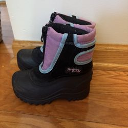 Toddler Snow Boots Size 7/8