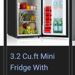 Compact Refrigerator 