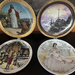 Set of 4 Collectable Plates 