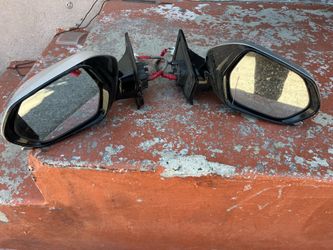 Toyota Prius side mirrors