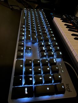 Logitech K845 Mechanical Illuminated Keyboard