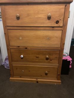Dresser