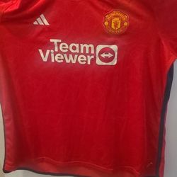 New Adidas ManUnited Jersey Size 3XL But Fit On 2XL 