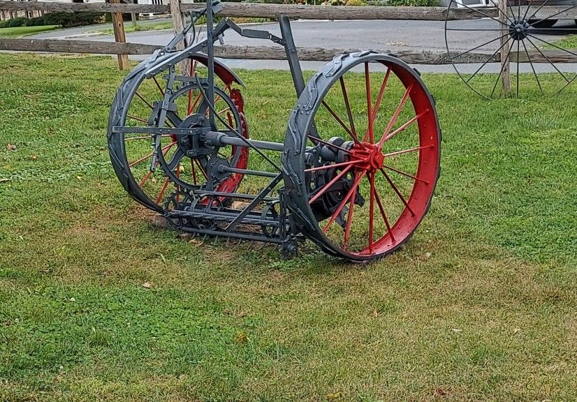 Decorative Iron Yard Art